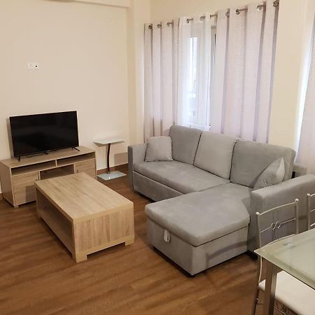 אתונה Lux & Cool Apartments Miaoyli מראה חיצוני תמונה