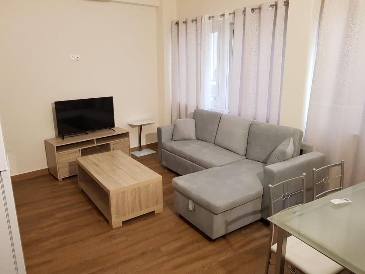 אתונה Lux & Cool Apartments Miaoyli מראה חיצוני תמונה